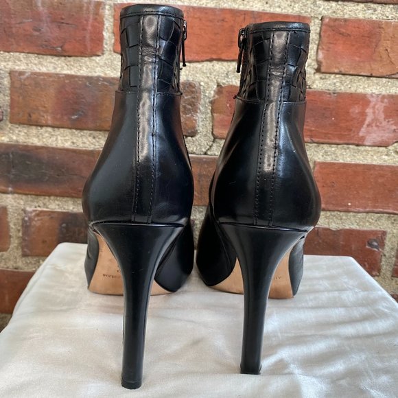 Antonio Melani Black Heeled Leather Ankle Booties - Picture 5 of 11